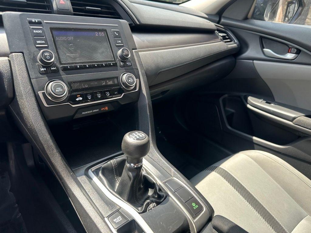 Honda Civic Sedan LX Manual 2017