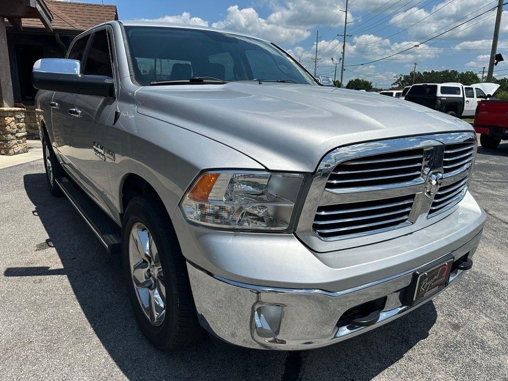 RAM 1500 4WD Crew Cab 140.5" Big Horn 2017