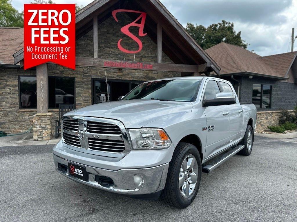 RAM 1500 4WD Crew Cab 140.5" Big Horn 2017
