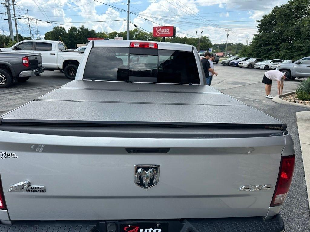 RAM 1500 4WD Crew Cab 140.5" Big Horn 2017