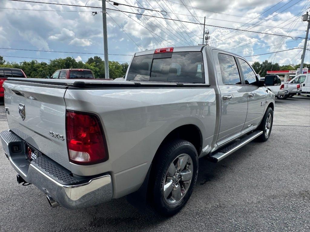 RAM 1500 4WD Crew Cab 140.5" Big Horn 2017