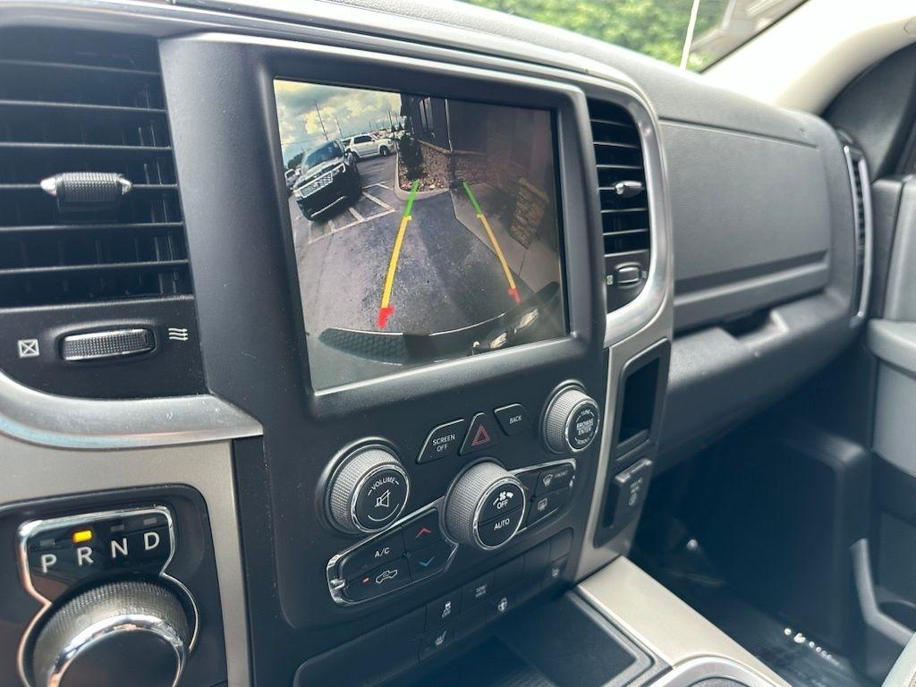 RAM 1500 4WD Crew Cab 140.5" Big Horn 2017