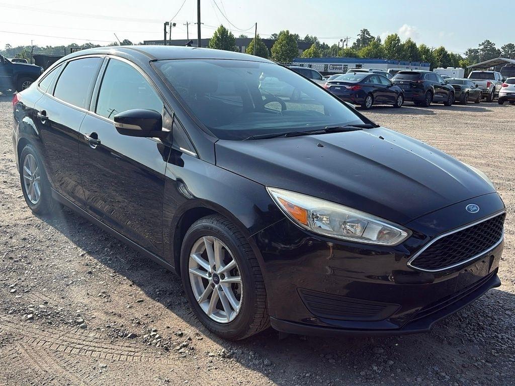 Ford Focus SE Sedan 2017