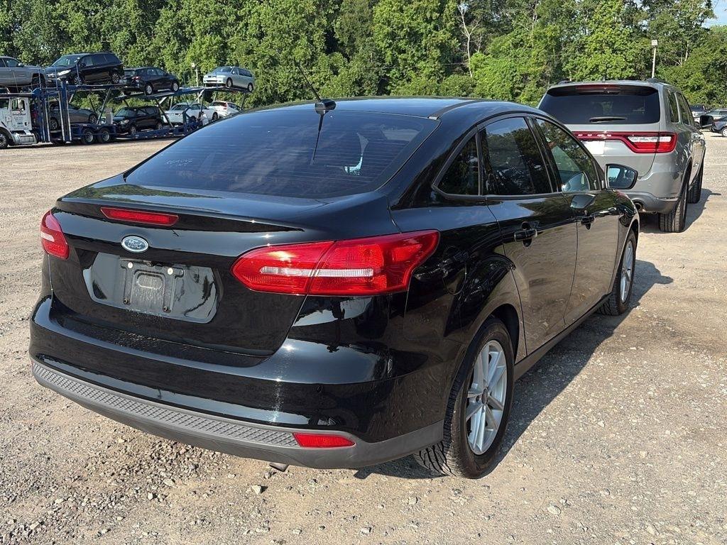 Ford Focus SE Sedan 2017