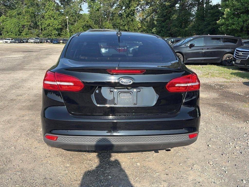 Ford Focus SE Sedan 2017