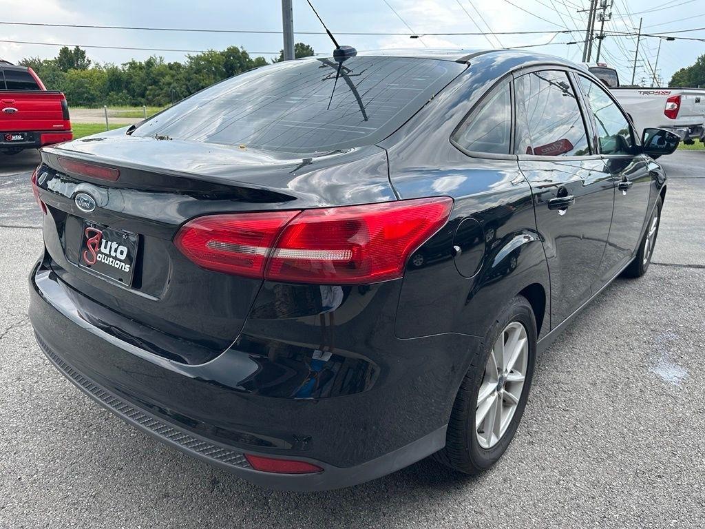 Ford Focus SE Sedan 2017