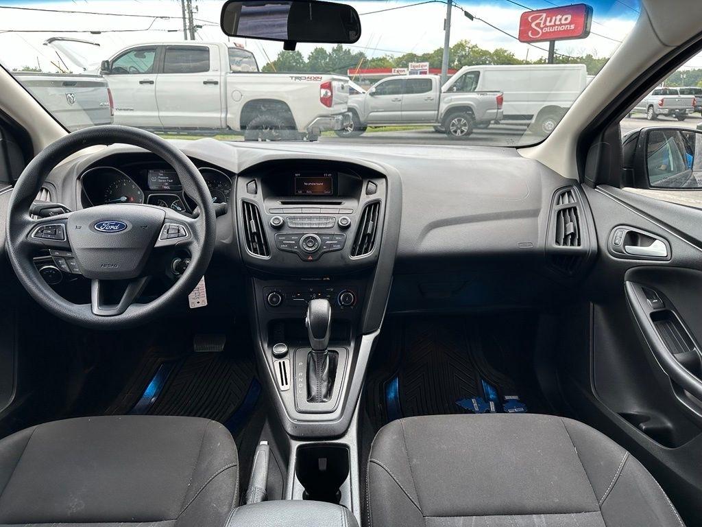 Ford Focus SE Sedan 2017