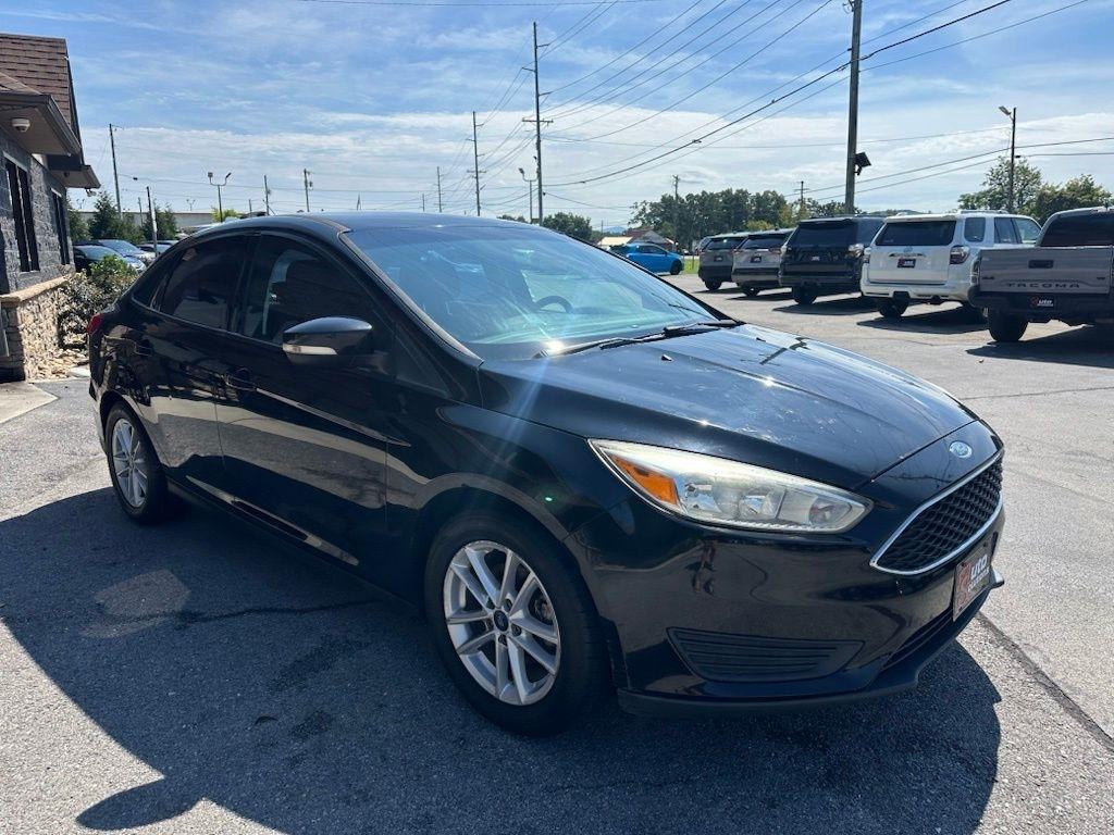 Ford Focus SE Sedan 2017