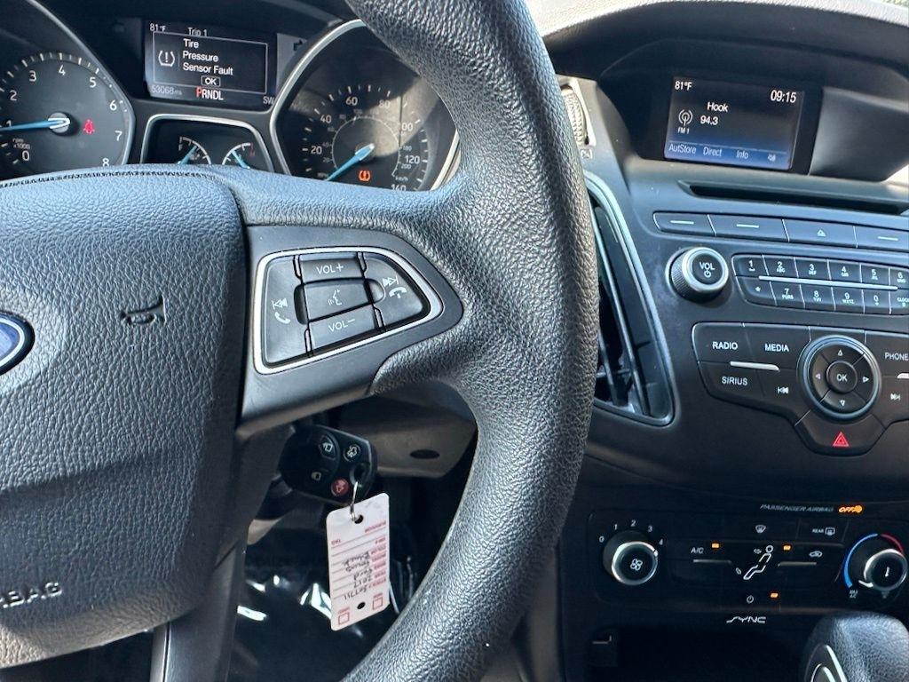 Ford Focus SE Sedan 2017