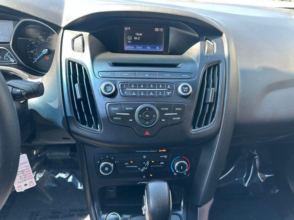 Ford Focus SE Sedan 2017