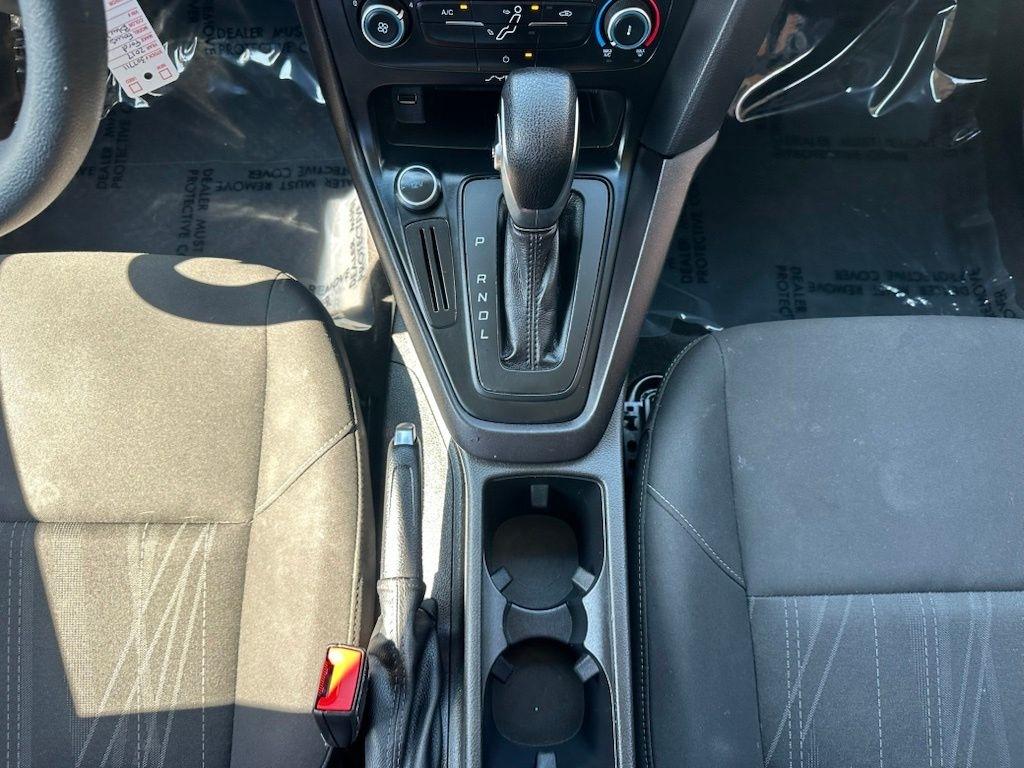 Ford Focus SE Sedan 2017