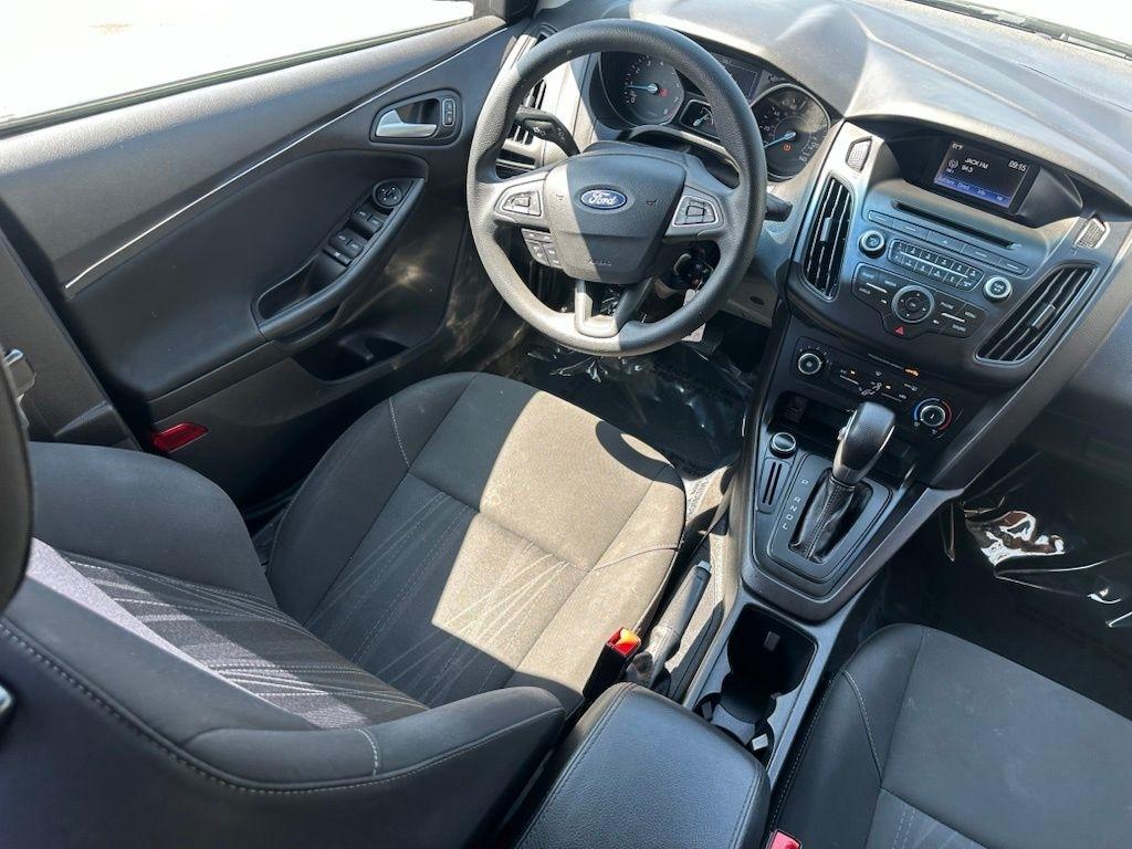 Ford Focus SE Sedan 2017