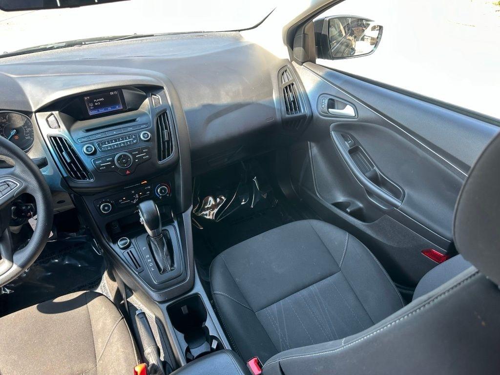 Ford Focus SE Sedan 2017