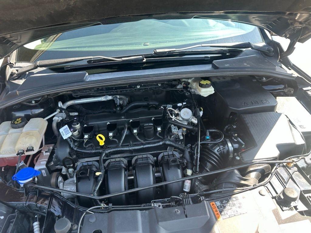 Ford Focus SE Sedan 2017