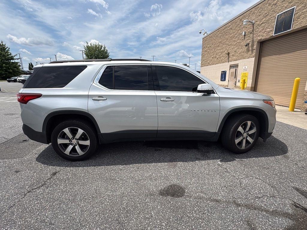 Chevrolet Traverse FWD 4dr LT Leather 2021