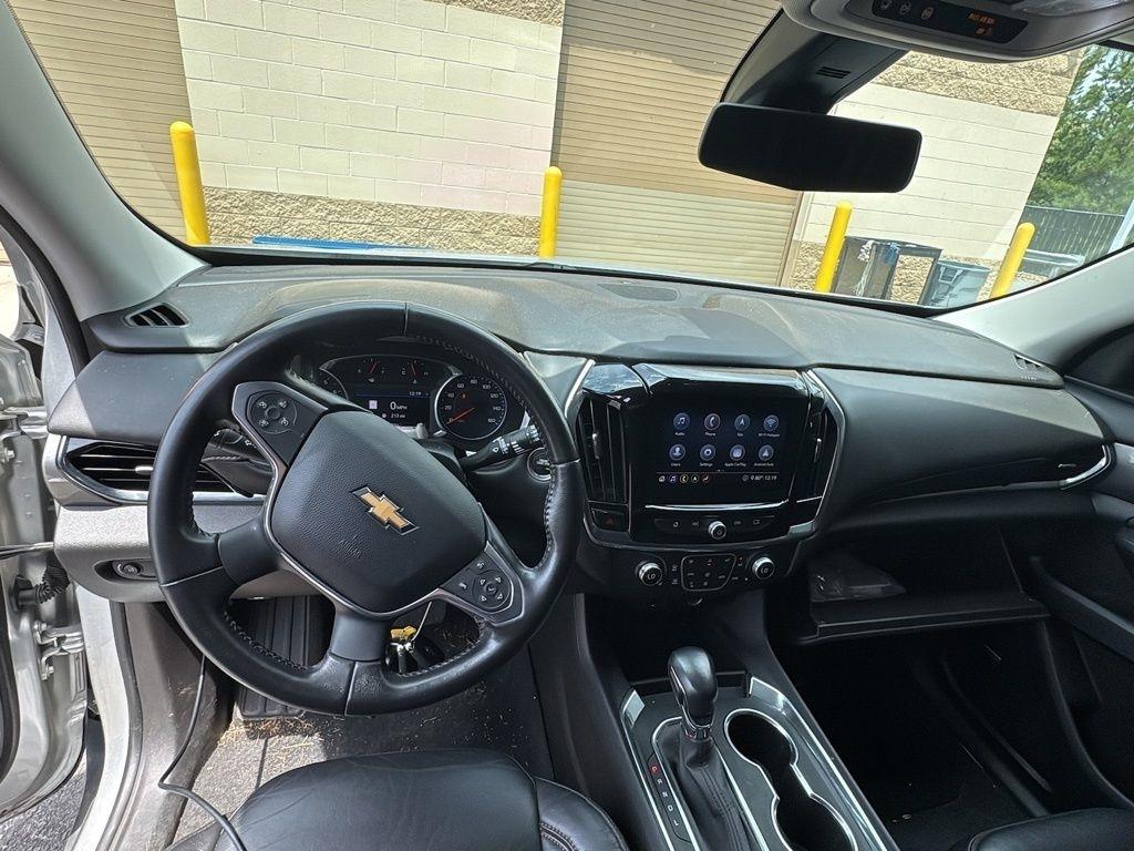 Chevrolet Traverse FWD 4dr LT Leather 2021