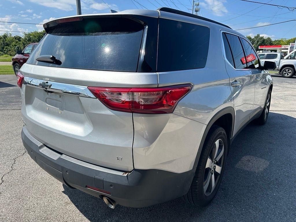 Chevrolet Traverse FWD 4dr LT Leather 2021