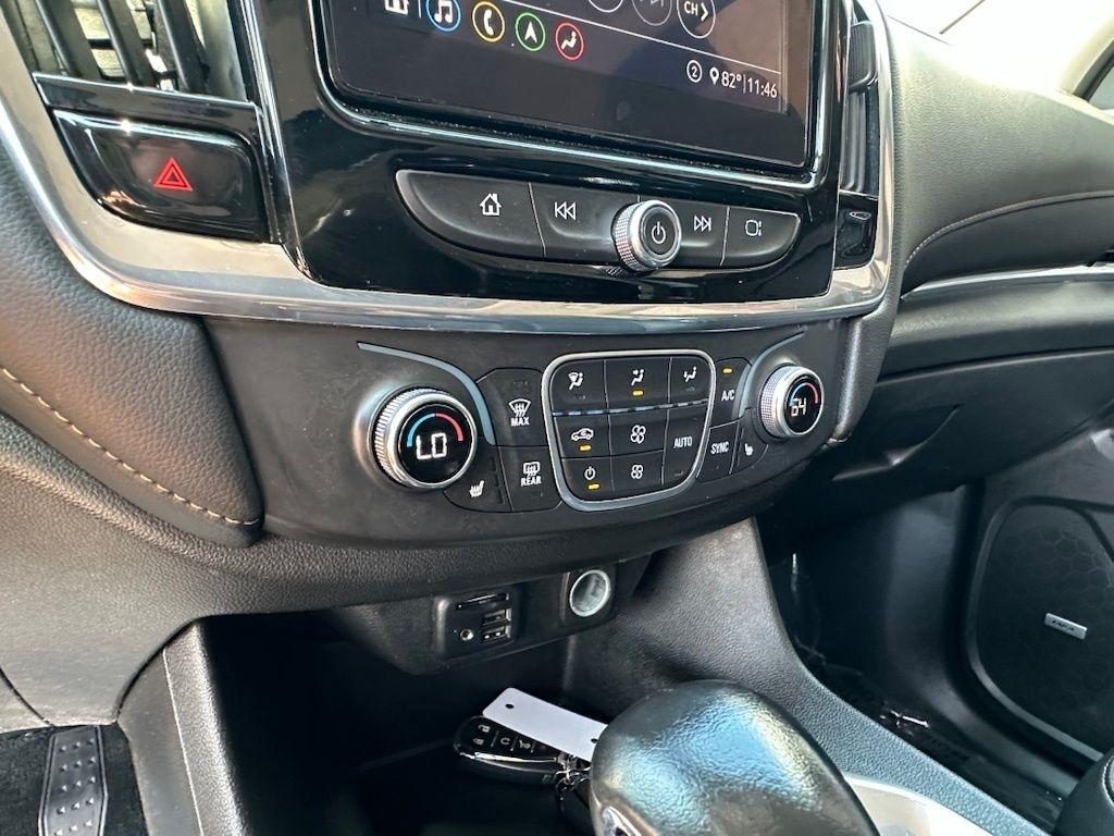 Chevrolet Traverse FWD 4dr LT Leather 2021