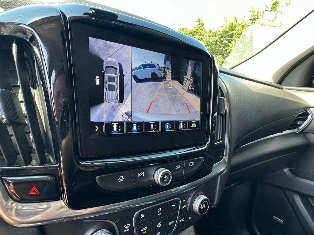 Chevrolet Traverse FWD 4dr LT Leather 2021