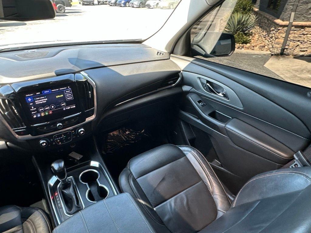 Chevrolet Traverse FWD 4dr LT Leather 2021
