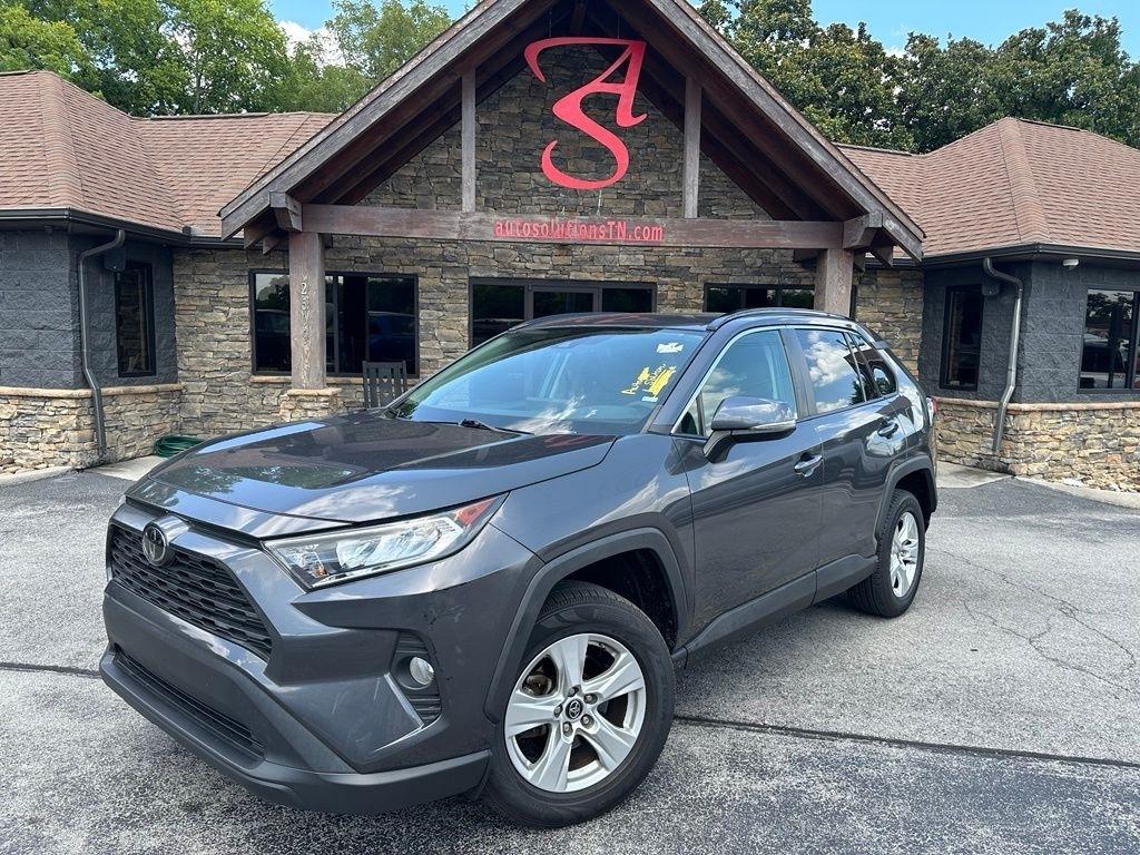 Toyota RAV4 XLE FWD (Natl) 2019