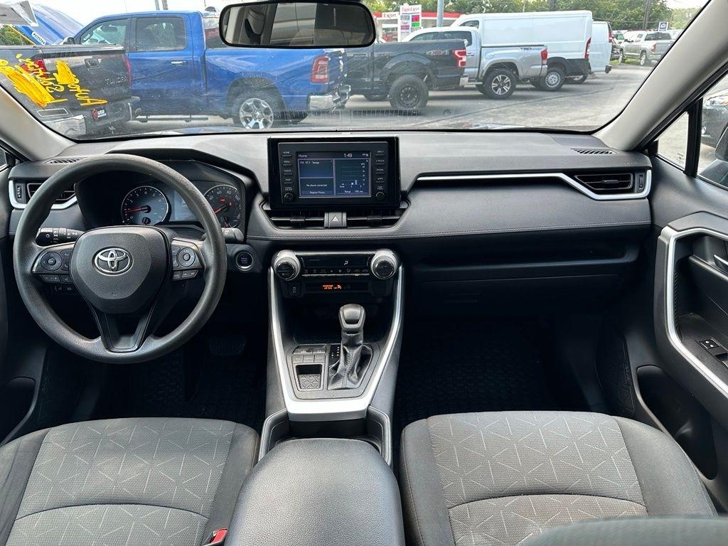 Toyota RAV4 XLE FWD (Natl) 2019