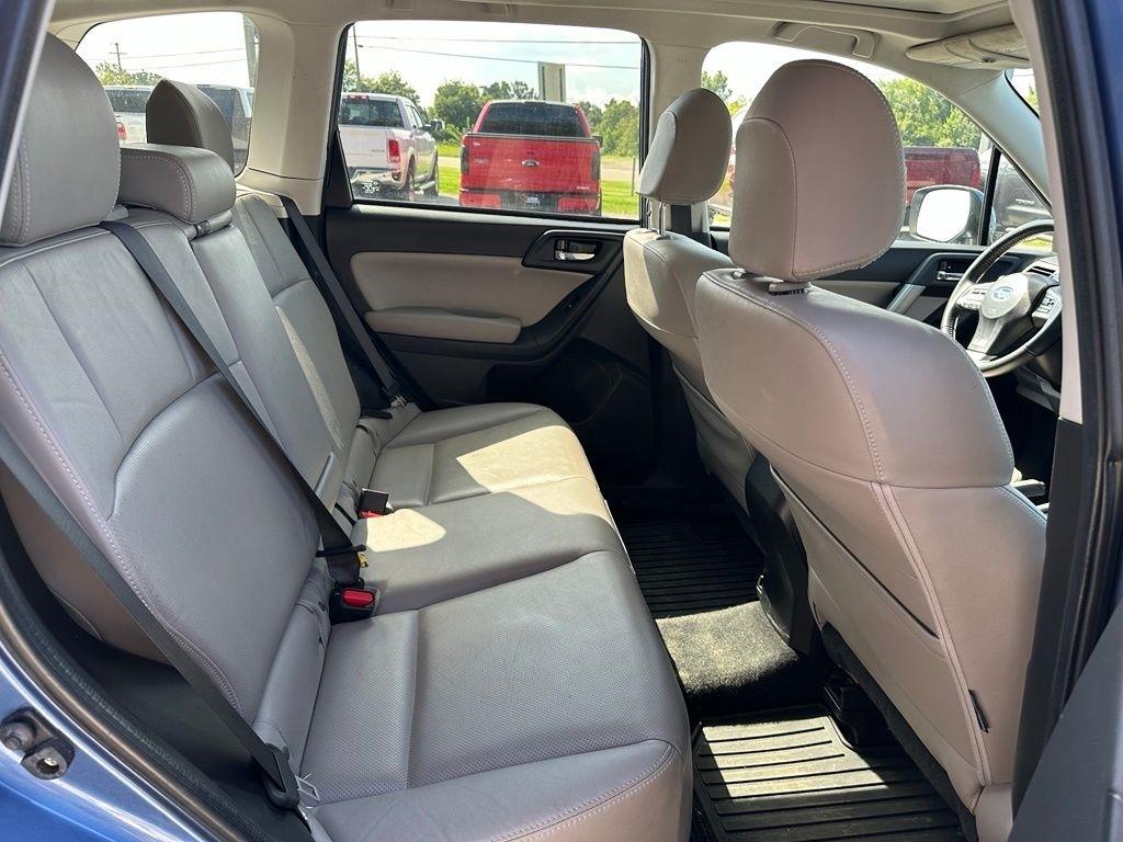 Subaru Forester 4dr CVT 2.5i Limited PZEV 2015