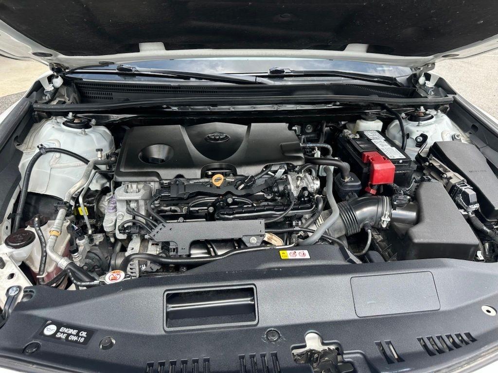 Toyota Camry SE Auto (Natl) 2021