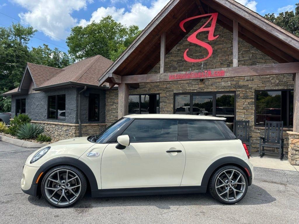 MINI Hardtop 2 Door Cooper S FWD 2020