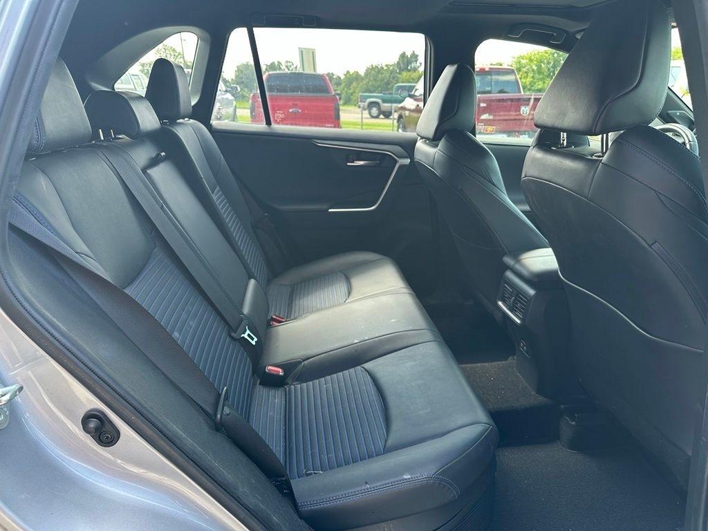 Toyota RAV4 Hybrid XSE AWD (Natl) 2019