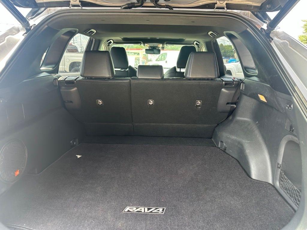 Toyota RAV4 Hybrid XSE AWD (Natl) 2019