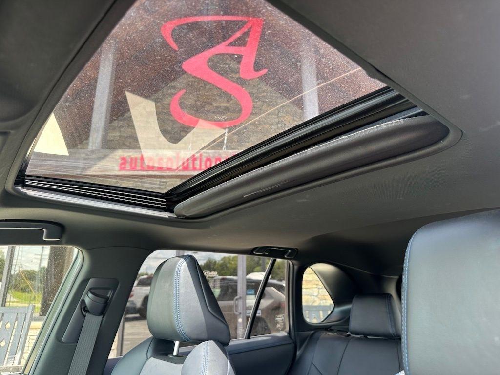 Toyota RAV4 Hybrid XSE AWD (Natl) 2019