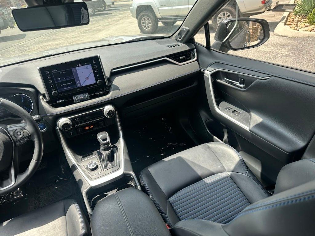 Toyota RAV4 Hybrid XSE AWD (Natl) 2019