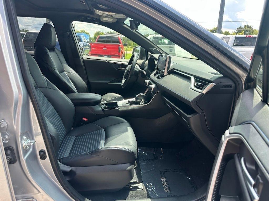 Toyota RAV4 Hybrid XSE AWD (Natl) 2019