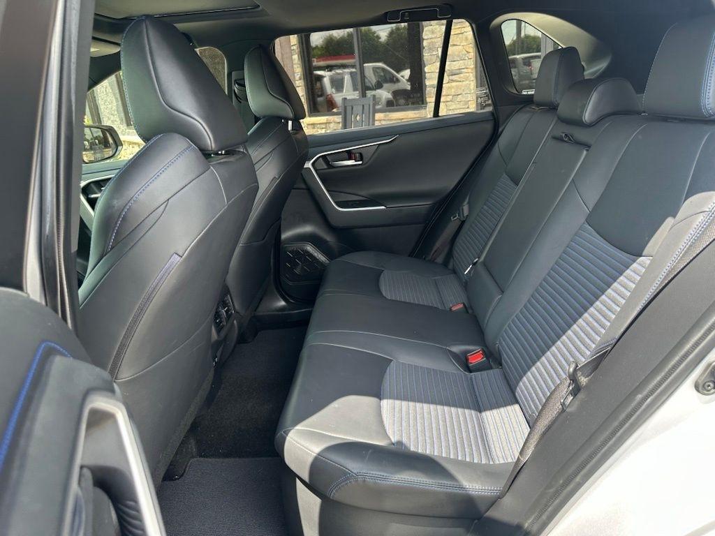 Toyota RAV4 Hybrid XSE AWD (Natl) 2019