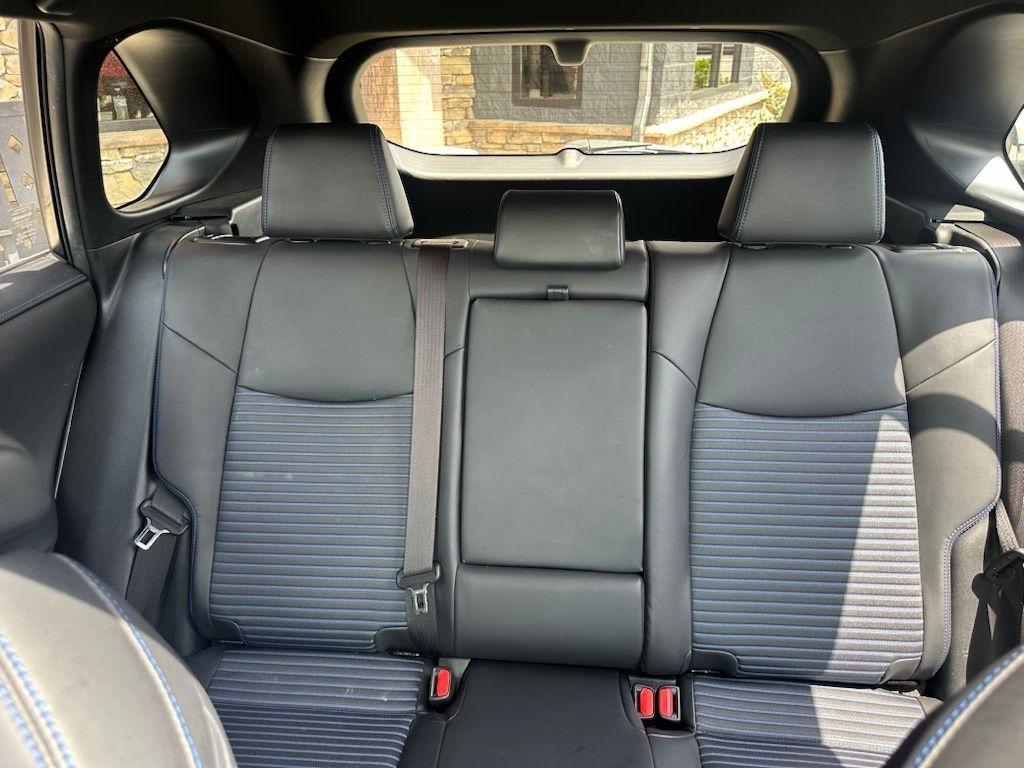 Toyota RAV4 Hybrid XSE AWD (Natl) 2019