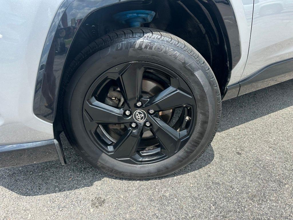 Toyota RAV4 Hybrid XSE AWD (Natl) 2019