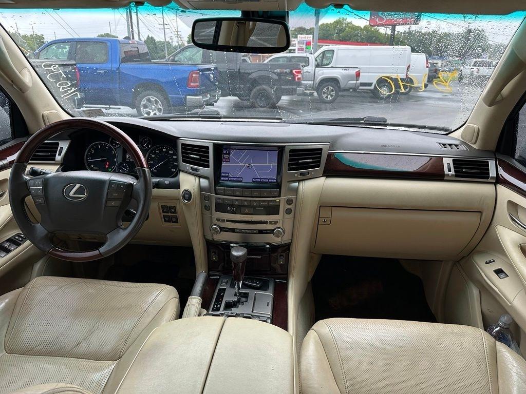 Lexus LX 570 4WD 4dr 2013