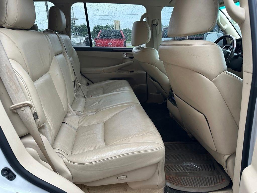 Lexus LX 570 4WD 4dr 2013