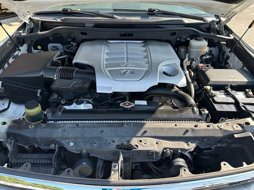 Lexus LX 570 4WD 4dr 2013