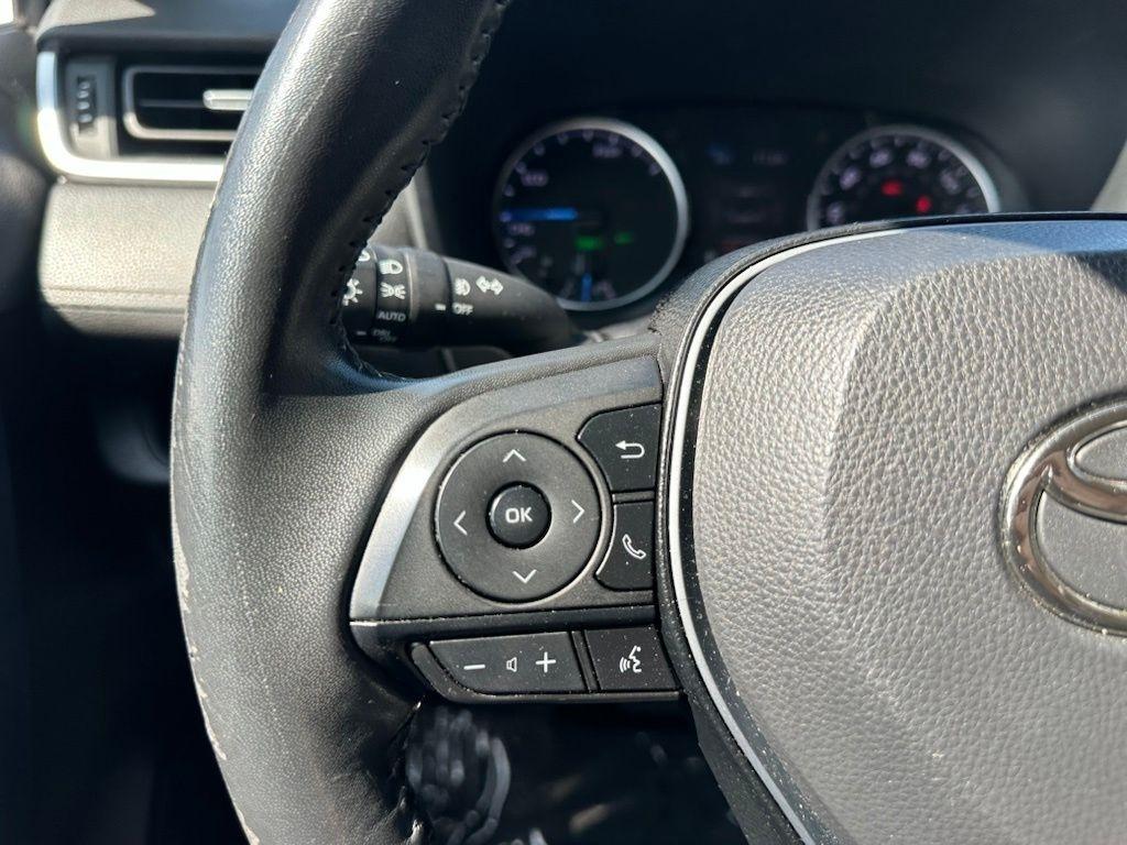 Toyota RAV4 Hybrid XLE Premium AWD (Natl) 2022