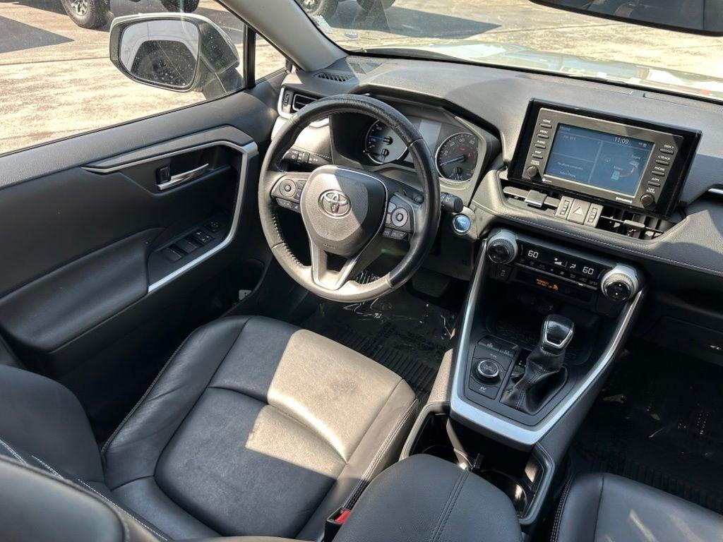 Toyota RAV4 Hybrid XLE Premium AWD (Natl) 2022