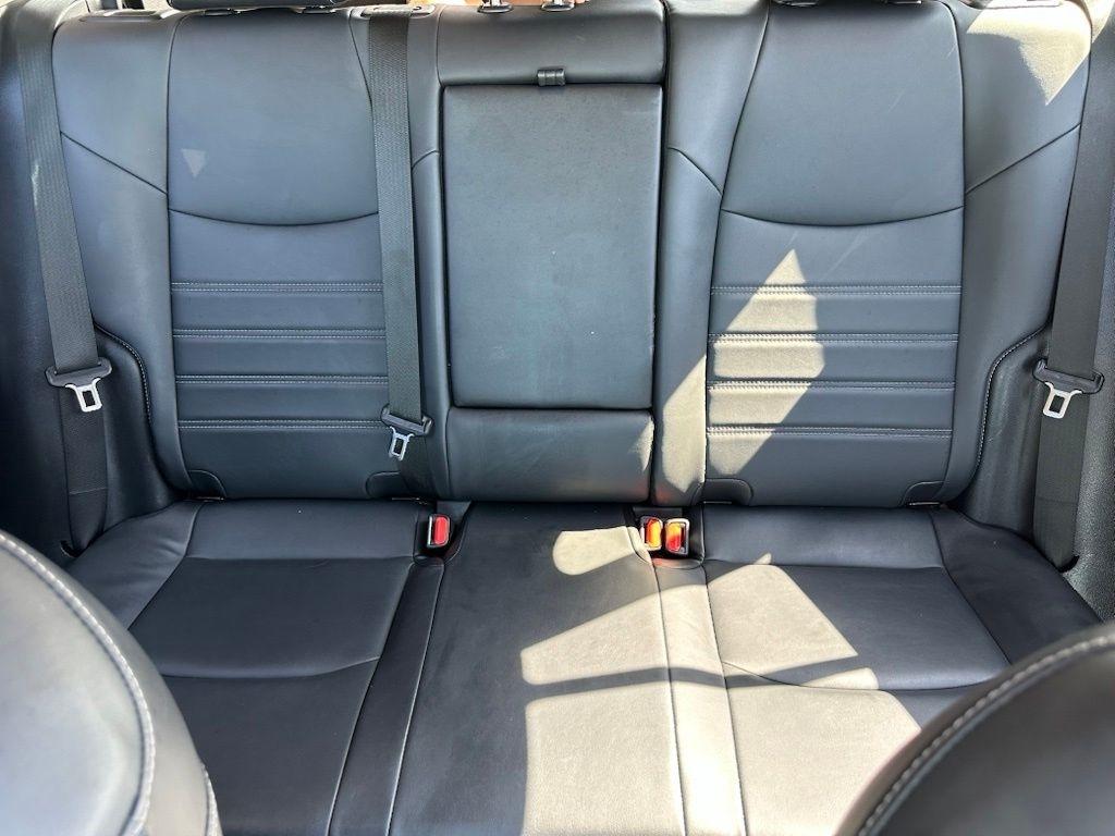Toyota RAV4 Hybrid XLE Premium AWD (Natl) 2022