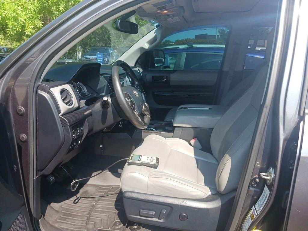 Toyota Tundra 4WD Truck CrewMax 5.7L FFV V8 6-Spd AT LTD (Natl) 2014