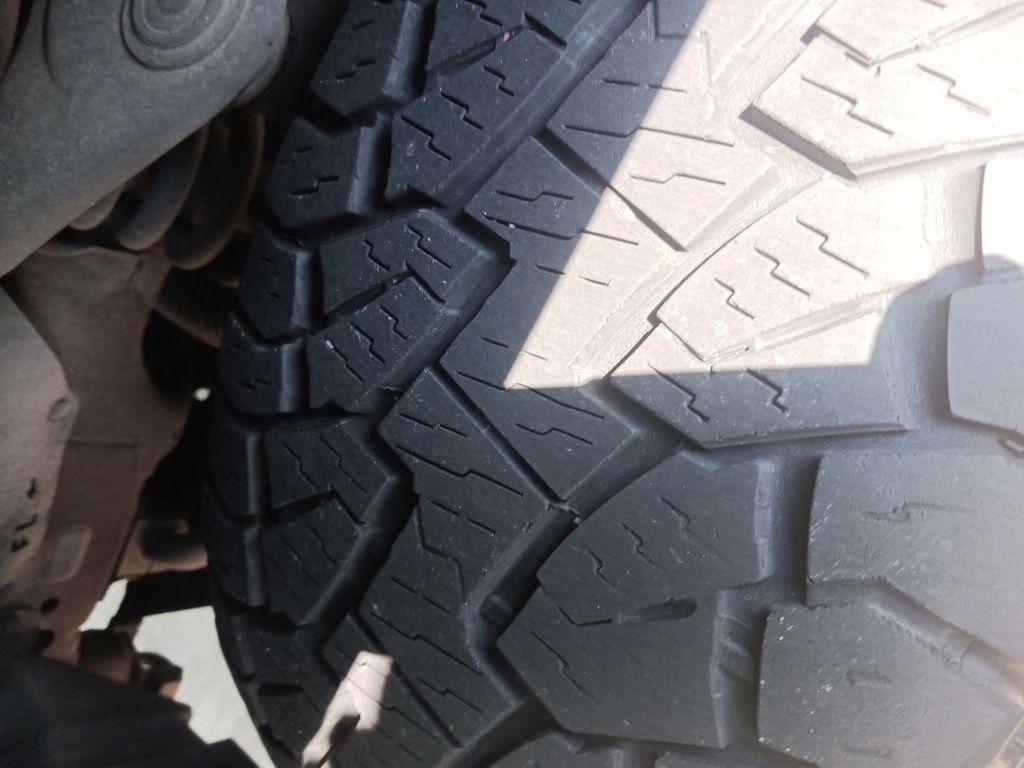 Toyota Tundra 4WD Truck CrewMax 5.7L FFV V8 6-Spd AT LTD (Natl) 2014