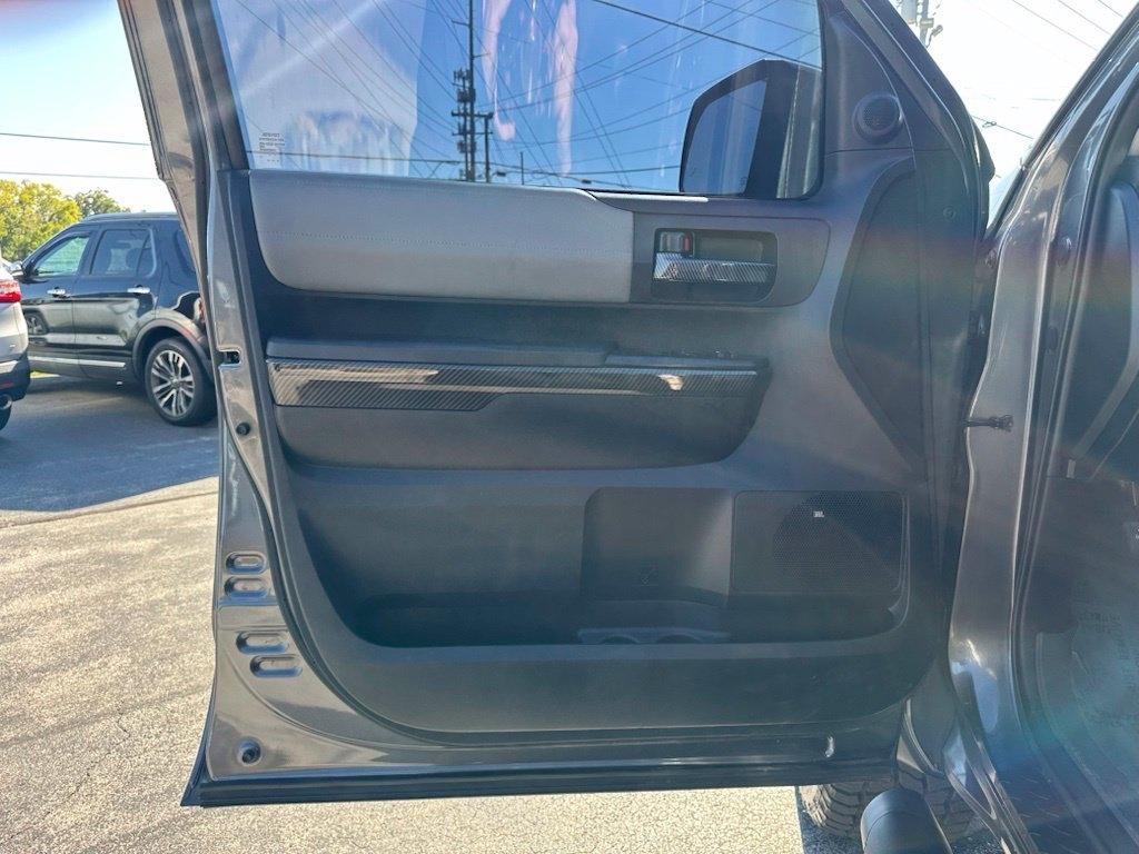 Toyota Tundra 4WD Truck CrewMax 5.7L FFV V8 6-Spd AT LTD (Natl) 2014