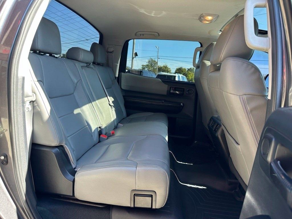 Toyota Tundra 4WD Truck CrewMax 5.7L FFV V8 6-Spd AT LTD (Natl) 2014