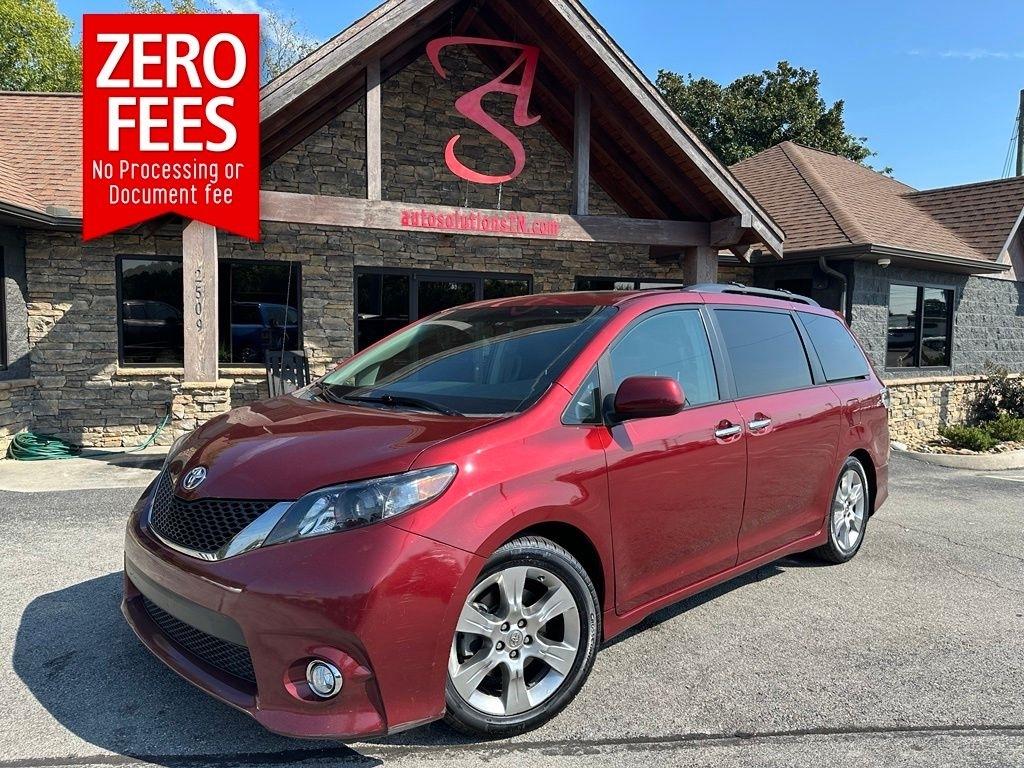 Toyota Sienna 5dr 8-Pass Van V6 SE FWD (Natl) 2013