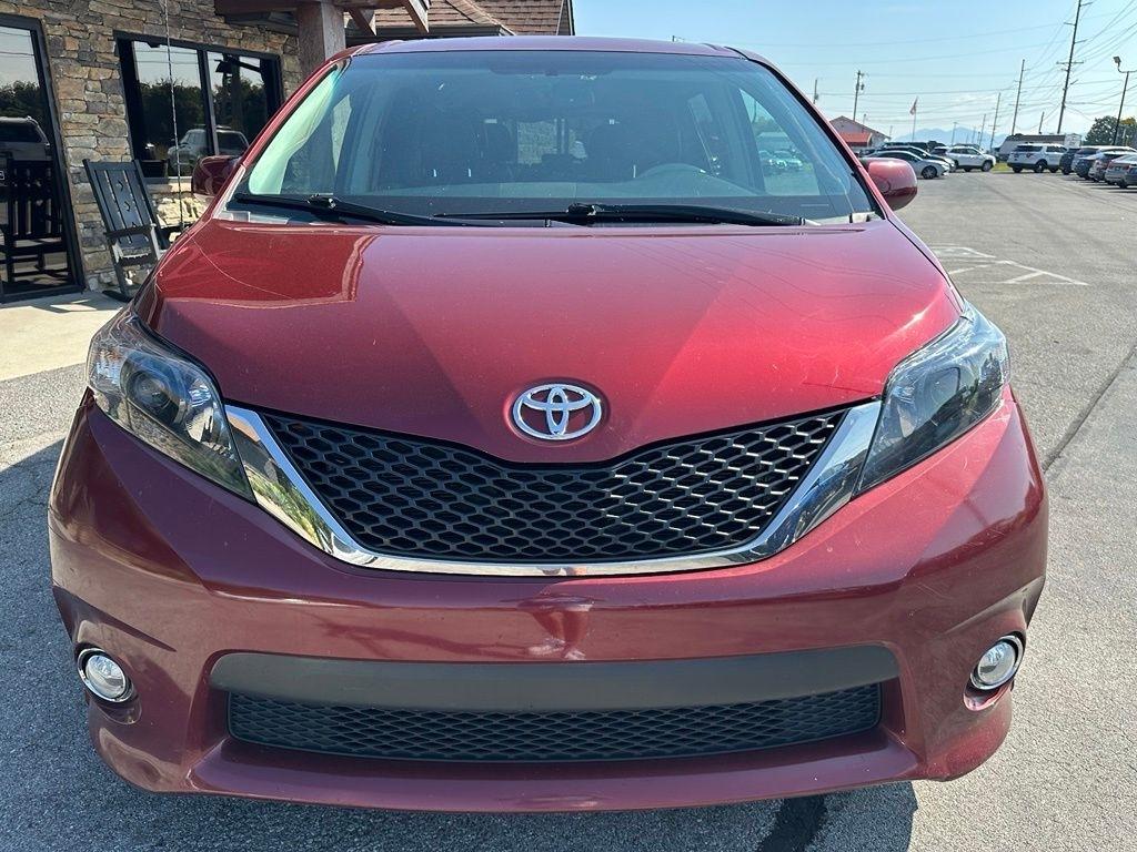 Toyota Sienna 5dr 8-Pass Van V6 SE FWD (Natl) 2013