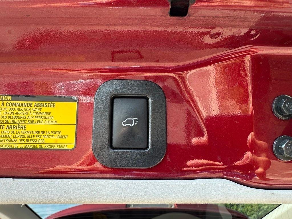 Toyota Sienna 5dr 8-Pass Van V6 SE FWD (Natl) 2013